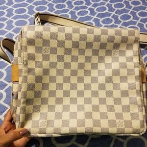 Louis Vuitton messenger style handbag-Damier Azul
